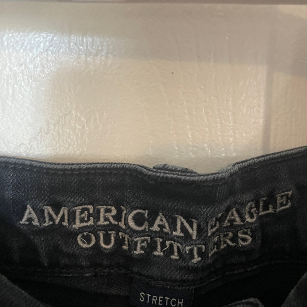 American Eagle Woman’s High Rise Festival Jean Shorts, Size 6, Black - Picture 3 of 5